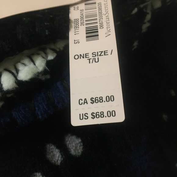 🌟VS Cozy Sherpa Blanket - Picture 8 of 8